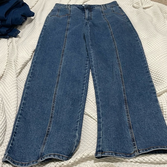 NWT- And Now This- 30. The Seam Front Jean - Picture 2 of 9